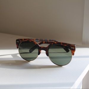 Urban Outfitters Sunglasses